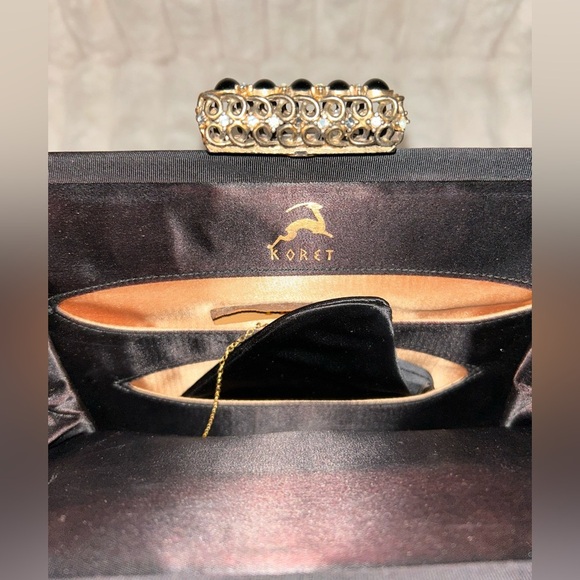 Koret 1930's VINTAGE Black and Gold Clutch with Elegant Design - Picture 7 of 10